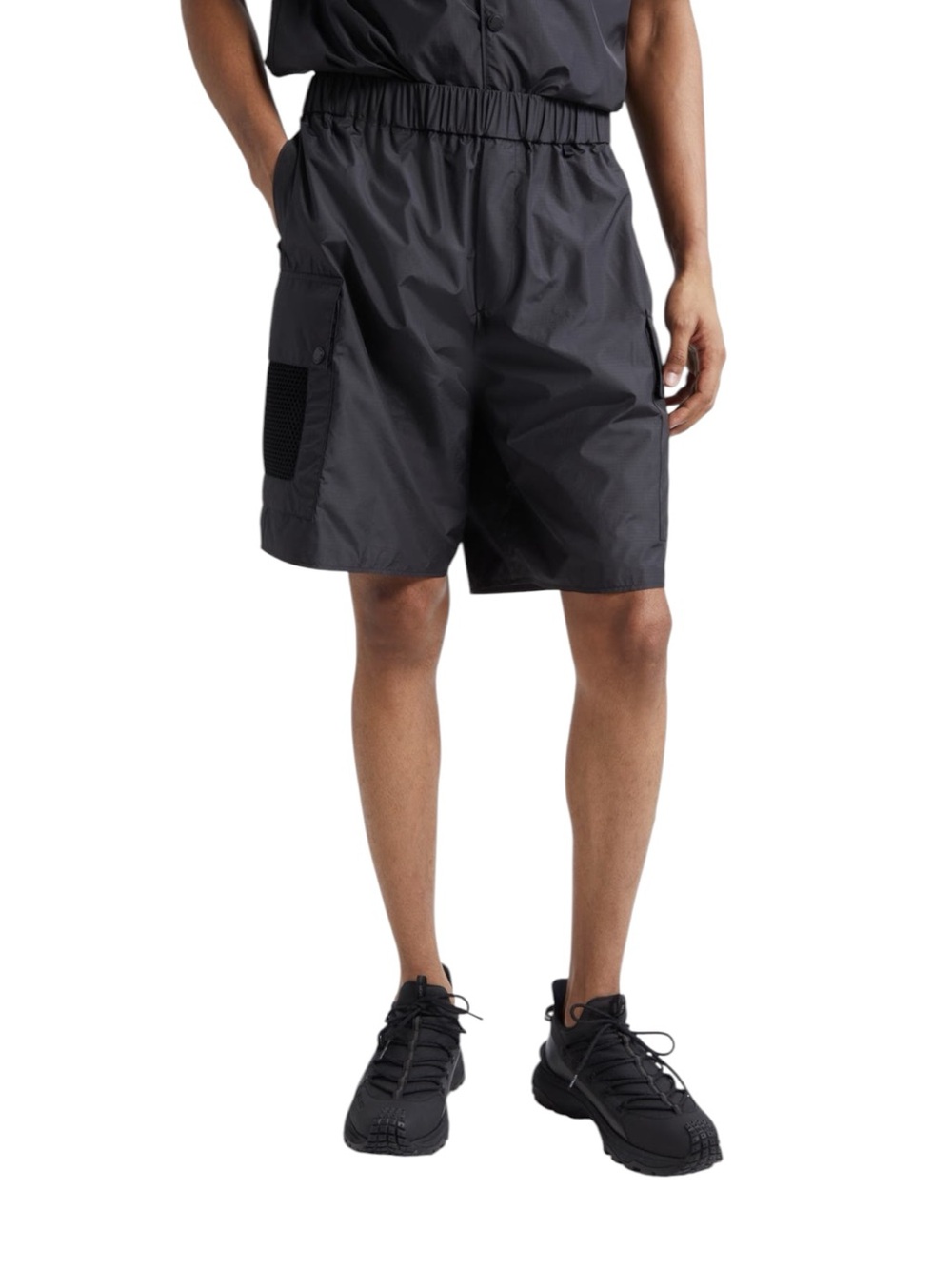 Moncler Ripstop Cargo Shorts EU48
